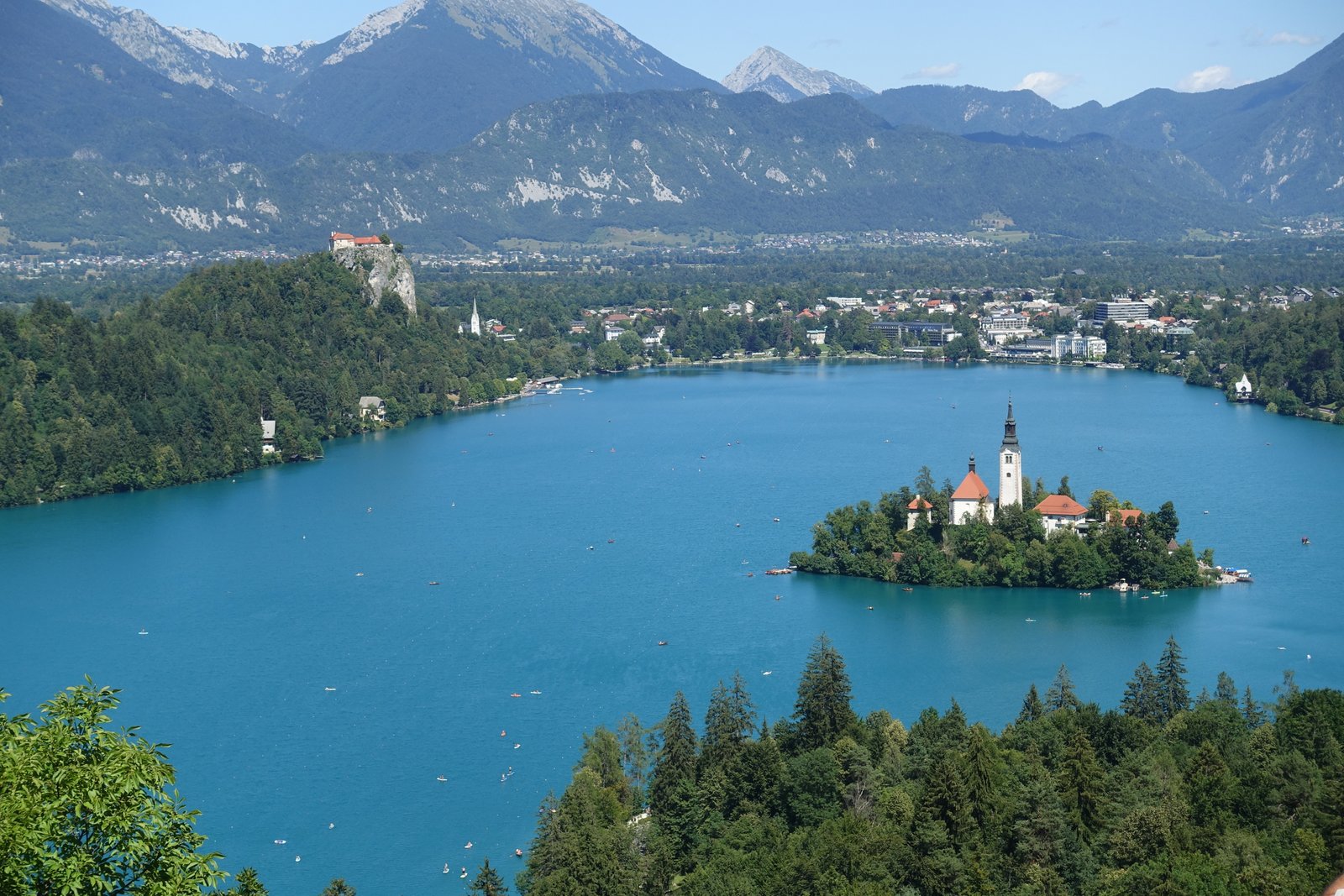 Lake Bled with its island, castle and mountains